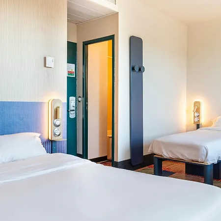 Hotell Centre 2*